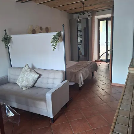 Mini House *